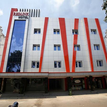 Batam Redlink Hotel מראה חיצוני תמונה